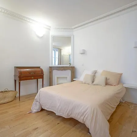 Διαμέρισμα Nice Apartment Near Alesia Παρίσι